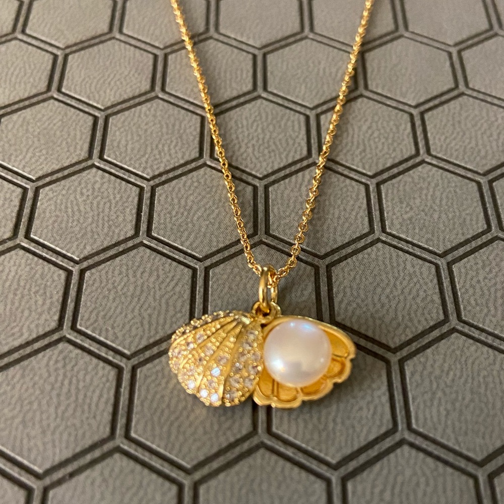 Gold necklace